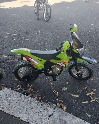 ForceZ Verde 6V Moto Elettrica con Rotelle