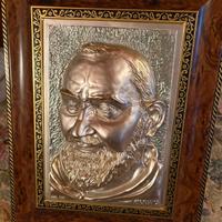bassorilievo in  argento Padre Pio