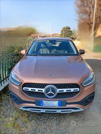 MERCEDES GLA 180D