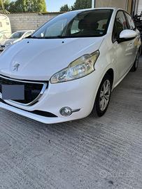Peugeot 208 1.2