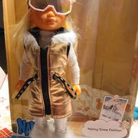 bambola Nancy snow fashion con snowboard