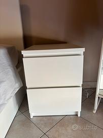 comodino malm ikea