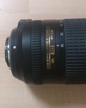 obbiettivo Nikon 18-300