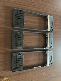 3 caddy NetApp 2.5” SAS