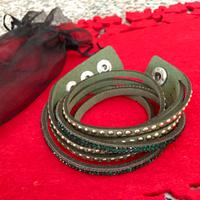 Braccialetto scamosciato verde scuro nuovo