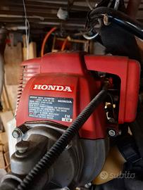 decespugliatore a Zaino Honda