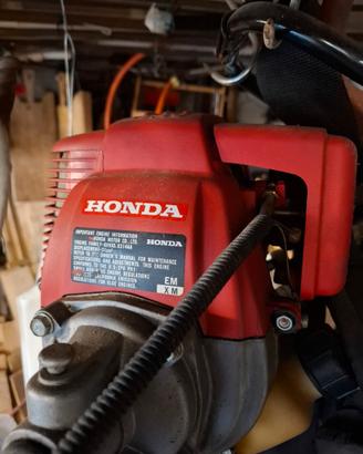 decespugliatore a Zaino Honda