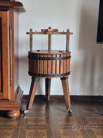 🍇 Antico Torchio Manuale