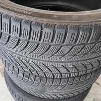 2 gomme invernali Goodride 235/45/R18