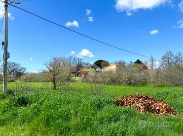 TER. RESIDENZIALE A VETRALLA