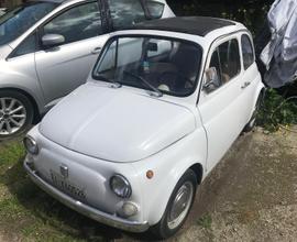 Fiat 500 d'epoca bianca