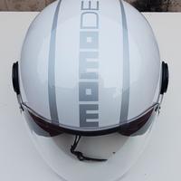 Casco Jet Yamaha MomoDesign
