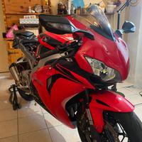 Honda CBR 1000 RR 2012 - Perfetta