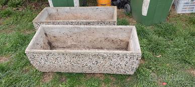 vasi-fioriere da giardino in cemento