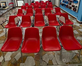 28 SEDIE PER AULA E/O SALA ATTESA  DI COLORE ROSSO