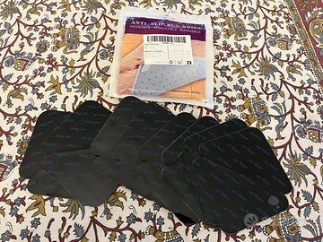 16 Pezzi Adesivi Antiscivolo per Tappeti