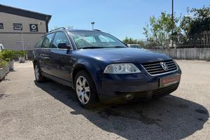Volkswagen Passat 1.9 TDI/130 CV cat Var. T.line