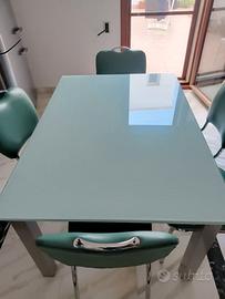 Tavolo moderno allungabile