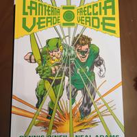 lanterna verde freccia verde absolute