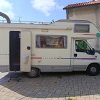 CAMPER MANSARDATO