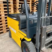 Carrello Elevatore Elettrico OM EU22