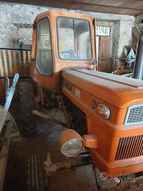 Trattore fiat 300