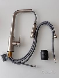 Rubinetto miscelatore con doccetta estraibile 