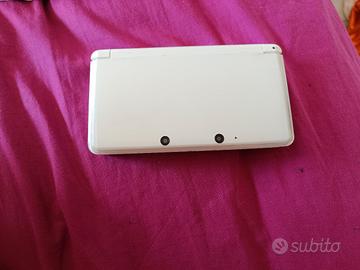 Console Nintendo 3ds con custodia portatile 