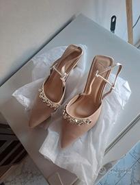 Scarpe eleganti color champagne, in raso