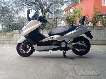 Yamaha Tmax 500