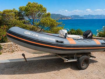 gommone 460