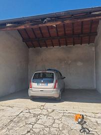 Garage di ampie metrature per auto o camper