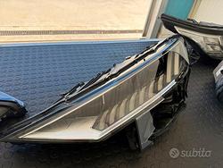 FANALE RICAMBI AUDI Q8 (DANNEGGIATO)