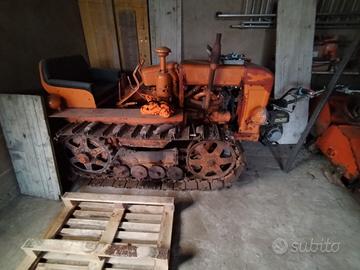 Trattore a cingoli Fiat