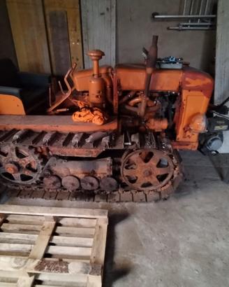 Trattore a cingoli Fiat