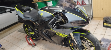 Yamaha yzf r1