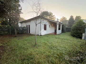 3 LOCALI A COMACCHIO