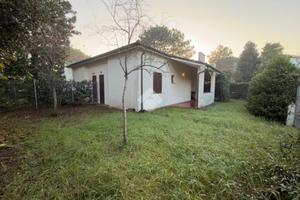 3 LOCALI A COMACCHIO