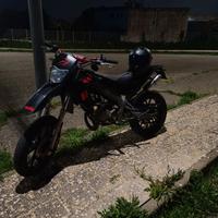 Aprilia sx 50 2015  /  leggere la descrizione 