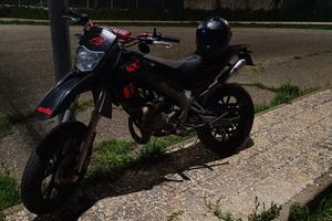 Aprilia sx 50 2015  /  leggere la descrizione 