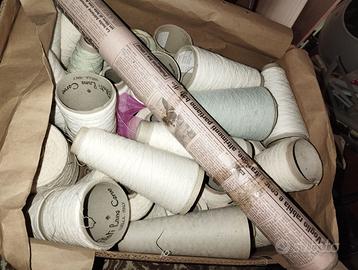 Filato rotoli lana cotone e altro