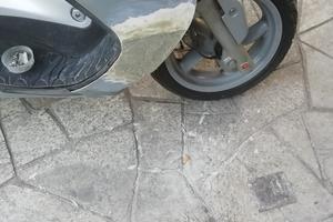 scuter  250 medison Malaguti anno 2001