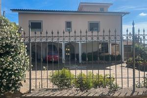 Villa bifamiliare