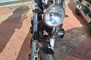 KAWASAKI ZR 7