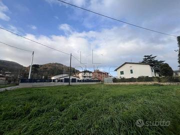 Terreno di 600 m² a Umbertide