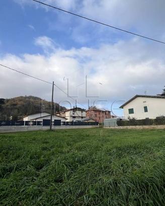 Terreno di 600 m² a Umbertide