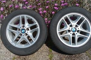 Cerchi in lega BMW con pneumatici estivi