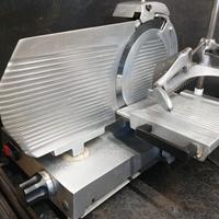 affettatrice verticale Lama 30 cm 220volt 