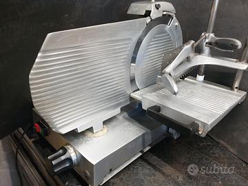 affettatrice verticale Lama 30 cm 220volt 