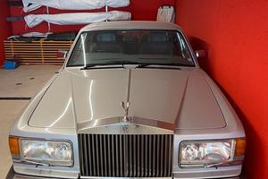 Rolls Royce Silver Spirit silver
